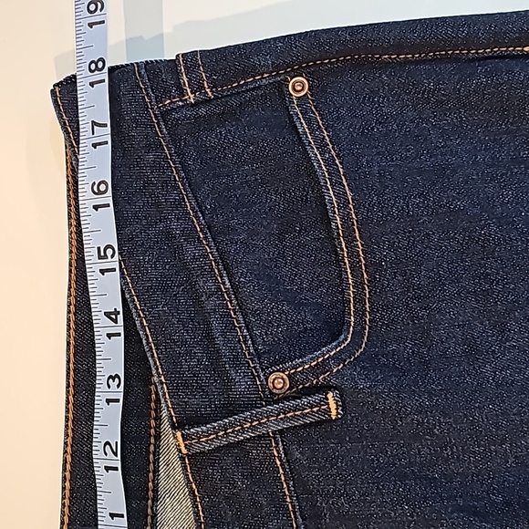 Levi’s Women’s Slight Curve Bootcut Jeans 16/33 Mid Rise Dark Wash Denim - Picture 13 of 16